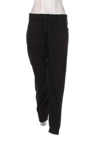 Дамски панталон Pull&Bear, Размер M, Цвят Черен, Цена 33,76 лв.