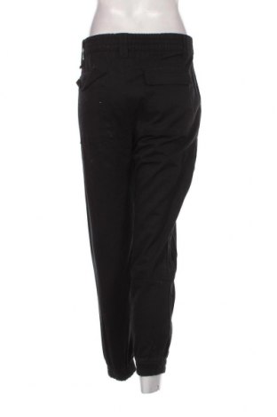 Dámské kalhoty  Pull&Bear, Velikost M, Barva Černá, Cena  427,00 Kč