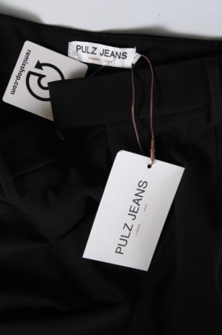 Дамски панталон Pulz Jeans, Размер L, Цвят Черен, Цена 13,95 лв.