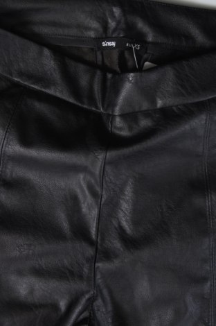 Dámské kalhoty  Sinsay, Velikost XS, Barva Černá, Cena  176,00 Kč