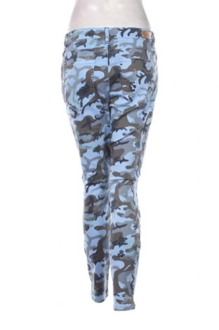 Дамски панталон Soccx, Размер M, Цвят Многоцветен, Цена 73,32 лв.