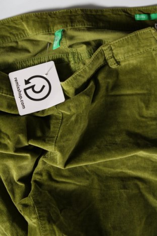 Дамски панталон United Colors Of Benetton, Размер M, Цвят Зелен, Цена 6,15 лв.