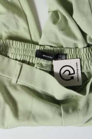 Дамски панталон Vero Moda, Размер XS, Цвят Зелен, Цена 9,99 лв.