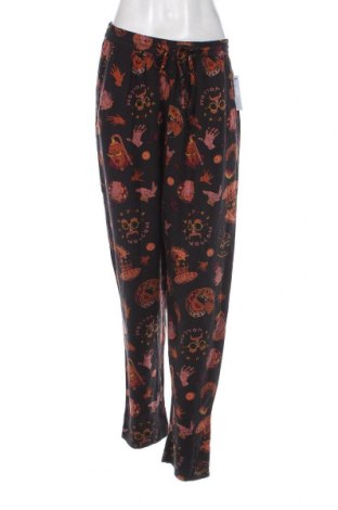 Дамски панталон Volcom, Размер L, Цвят Многоцветен, Цена 78,00 лв.