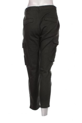 Дамски панталон Zara, Размер XL, Цвят Зелен, Цена 27,37 лв.