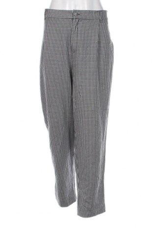 Дамски панталон Zara Trafaluc, Размер XL, Цвят Многоцветен, Цена 6,21 лв.