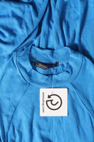 Γυναικείο αμάνικο μπλουζάκι Bershka, Μέγεθος M, Χρώμα Μπλέ, Τιμή 2,87 €