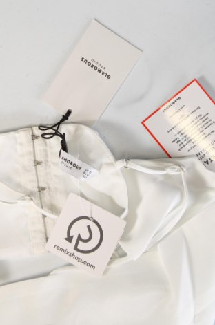 Γυναικείο αμάνικο μπλουζάκι Glamorous, Μέγεθος M, Χρώμα Λευκό, Τιμή 6,23 €