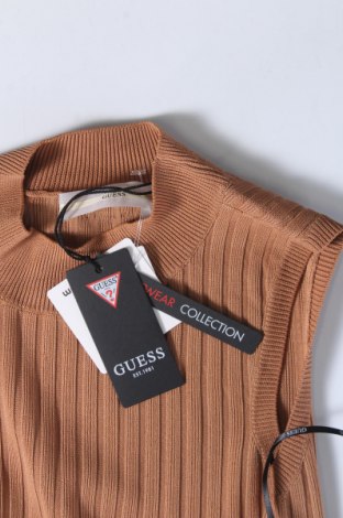Γυναικείο αμάνικο μπλουζάκι Guess, Μέγεθος M, Χρώμα  Μπέζ, Τιμή 31,96 €