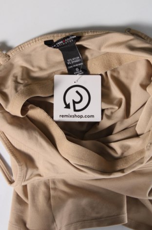 Γυναικείο αμάνικο μπλουζάκι New York & Company, Μέγεθος S, Χρώμα  Μπέζ, Τιμή 7,12 €