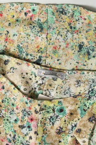 Γυναικείο αμάνικο μπλουζάκι Pull&Bear, Μέγεθος L, Χρώμα Πολύχρωμο, Τιμή 8,01 €