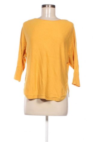 Dámský svetr, Velikost M, Barva Žlutá, Cena  462,00 Kč
