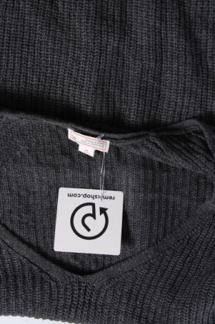 Дамски пуловер Gap, Размер M, Цвят Сив, Цена 5,10 лв.