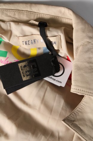 Γυναικείο δερμάτινο μπουφάν Freaky Nation, Μέγεθος L, Χρώμα  Μπέζ, Τιμή 207,46 €