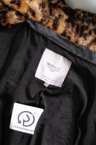 Dámský kabát  Zara Trafaluc, Velikost L, Barva Béžová, Cena  401,00 Kč