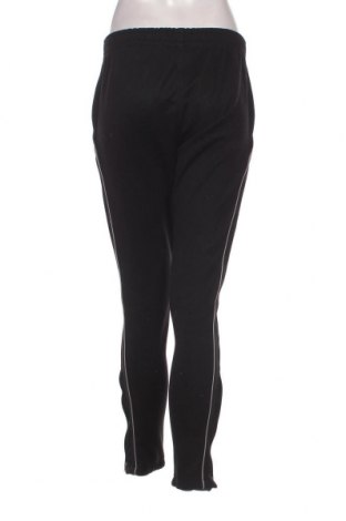 Γυναικείο αθλητικό παντελόνι Umbro, Μέγεθος XS, Χρώμα Μαύρο, Τιμή 5,51 €