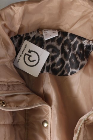 Γυναικείο μπουφάν, Μέγεθος XL, Χρώμα  Μπέζ, Τιμή 9,20 €