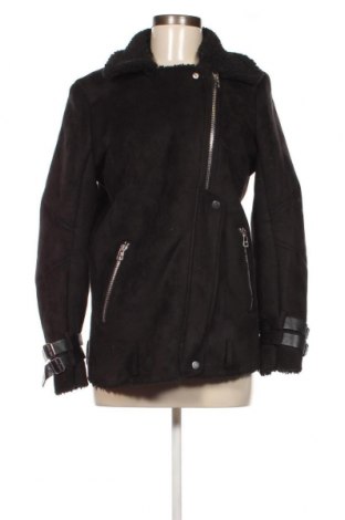 Γυναικείο μπουφάν Bershka, Μέγεθος S, Χρώμα Μαύρο, Τιμή 16,50 €