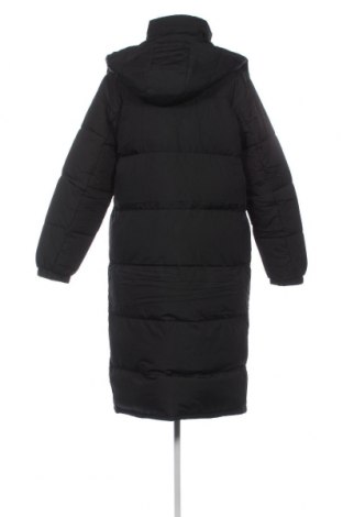 Γυναικείο μπουφάν FILA, Μέγεθος S, Χρώμα Μαύρο, Τιμή 136,60 €