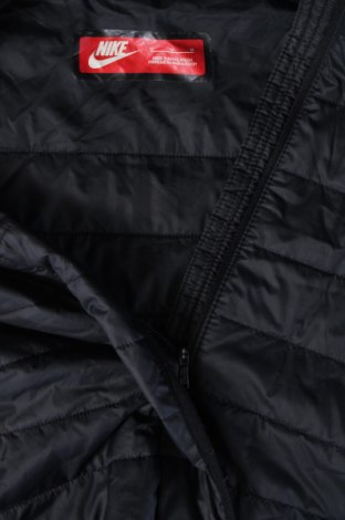 Γυναικείο μπουφάν Nike, Μέγεθος M, Χρώμα Μαύρο, Τιμή 33,71 €