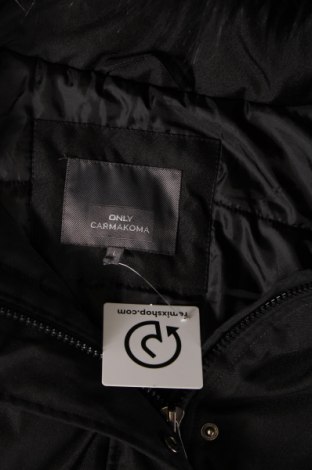 Dámska bunda  ONLY Carmakoma, Veľkosť L, Farba Čierna, Cena  35,00 €