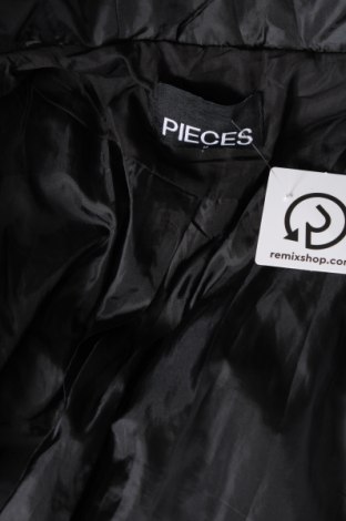 Γυναικείο μπουφάν Pieces, Μέγεθος M, Χρώμα Μαύρο, Τιμή 10,14 €