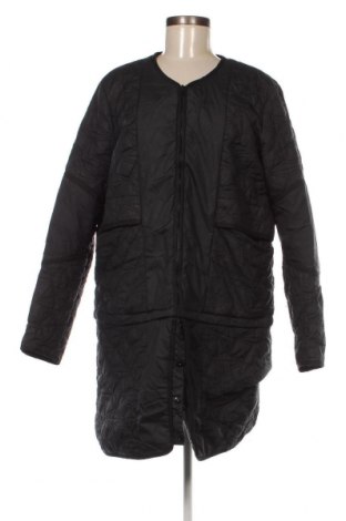 Γυναικείο μπουφάν Saint Tropez, Μέγεθος XL, Χρώμα Μαύρο, Τιμή 21,87 €