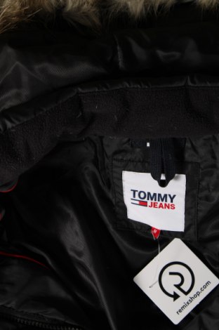 Γυναικείο μπουφάν Tommy Jeans, Μέγεθος M, Χρώμα Μαύρο, Τιμή 110,10 €
