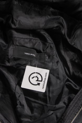 Γυναικείο μπουφάν Vero Moda, Μέγεθος M, Χρώμα Μαύρο, Τιμή 9,38 €