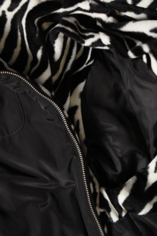 Γυναικείο μπουφάν Vianni, Μέγεθος XL, Χρώμα Μαύρο, Τιμή 10,76 €