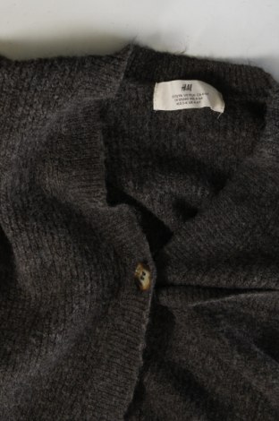 Kinder Strickjacke H&M, Größe 4-5y/ 110-116 cm, Farbe Grau, Preis € 4,85