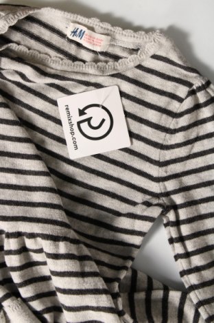 Kinderkleid H&M, Größe 6-7y/ 122-128 cm, Farbe Grau, Preis 5,79 €