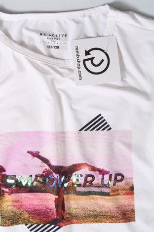 Kinder T-Shirt Reserved, Größe 6-7y/ 122-128 cm, Farbe Weiß, Preis 2,89 €