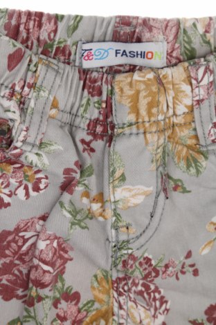 Dětské džíny , Velikost 2-3y/ 98-104 cm, Barva Vícebarevné, Cena  243,00 Kč