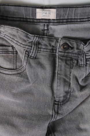 Dziecięce jeansy Alive, Rozmiar 10-11y/ 146-152 cm, Kolor Szary, Cena 73,56 zł