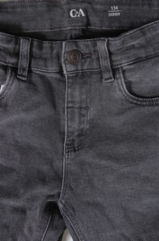 Dziecięce jeansy C&A, Rozmiar 8-9y/ 134-140 cm, Kolor Szary, Cena 102,35 zł