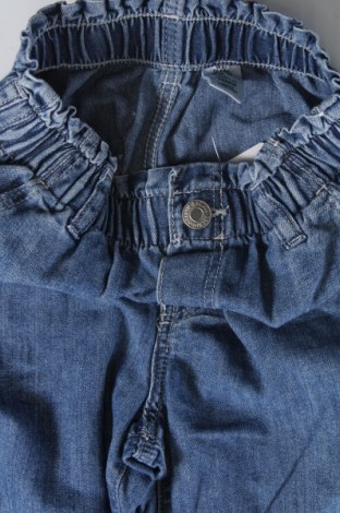 Dziecięce jeansy H&M, Rozmiar 4-5y/ 110-116 cm, Kolor Niebieski, Cena 102,35 zł
