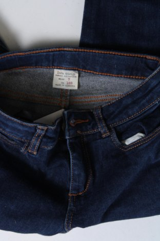 Dětské džíny  Zara, Velikost 5-6y/ 116-122 cm, Barva Modrá, Cena  296,00 Kč