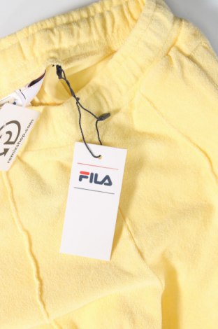 Детски къс панталон FILA, Размер 6-7y/ 122-128 см, Цвят Жълт, Цена 32,83 лв.