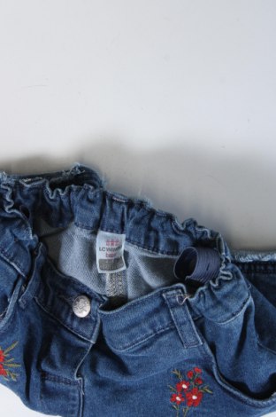 Detské krátke nohavice  LC Waikiki, Veľkosť 3-4y/ 104-110 cm, Farba Modrá, Cena  7,22 €
