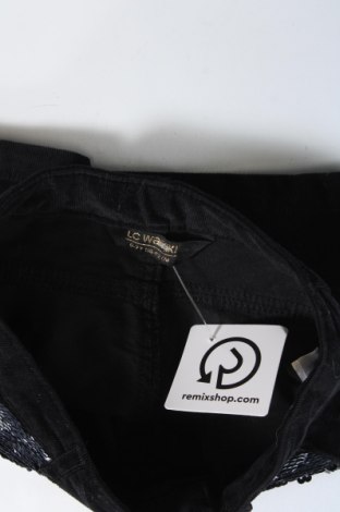Dětské krátké kalhoty  LC Waikiki, Velikost 5-6y/ 116-122 cm, Barva Černá, Cena  101,00 Kč