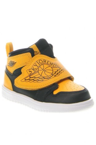 Детски обувки Air Jordan Nike, Размер 23, Цвят Многоцветен, Цена 85,00 лв.