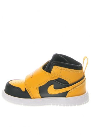 Детски обувки Air Jordan Nike, Размер 23, Цвят Многоцветен, Цена 85,00 лв.