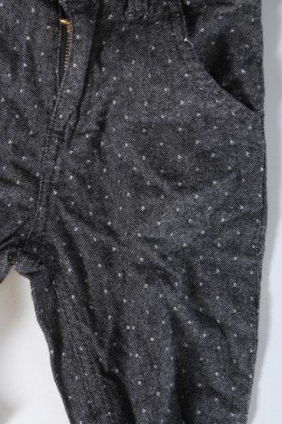 Kinderhose, Größe 5-6y/ 116-122 cm, Farbe Grau, Preis € 3,80