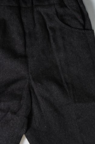 Детски панталон, Размер 5-6y/ 116-122 см, Цвят Сив, Цена 8,40 лв.
