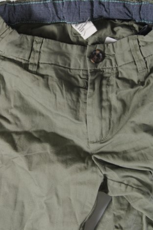 Детски панталон H&M, Размер 4-5y/ 110-116 см, Цвят Зелен, Цена 7,35 лв.