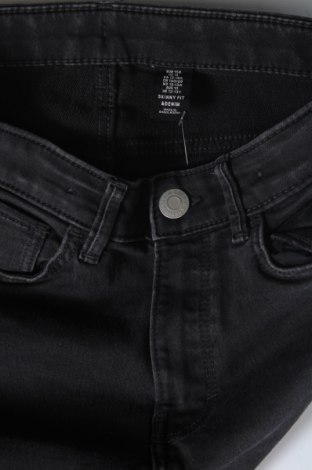Детски панталон H&M, Размер 12-13y/ 158-164 см, Цвят Сив, Цена 10,08 лв.