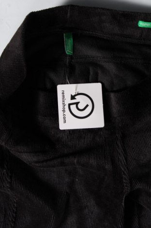 Детски панталон United Colors Of Benetton, Размер 10-11y/ 146-152 см, Цвят Черен, Цена 6,00 лв.