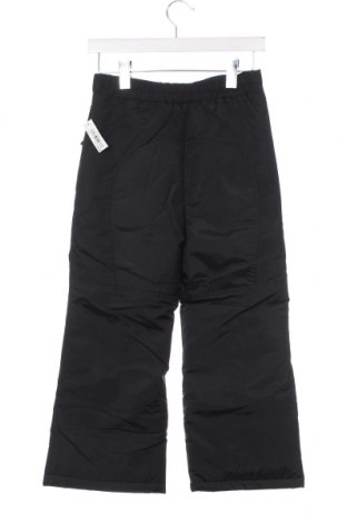 Dětské kalhoty pro zimní sporty  Amazon Essentials, Velikost 6-7y/ 122-128 cm, Barva Černá, Cena  416,00 Kč