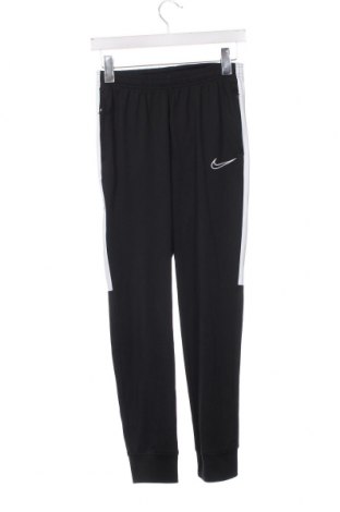 Детско спортно долнище Nike, Размер 15-18y/ 170-176 см, Цвят Черен, Цена 36,00 лв.